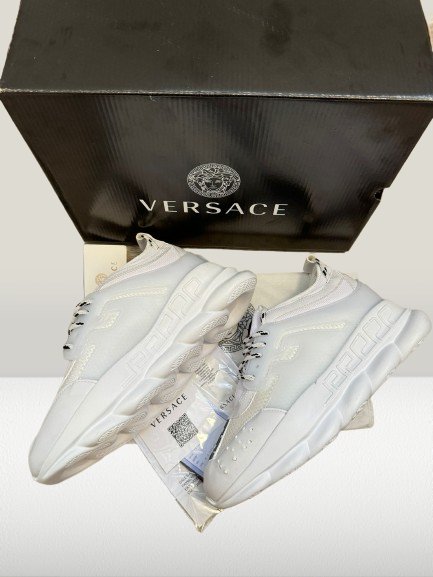 Versace Chain Reaction White unboxing photo