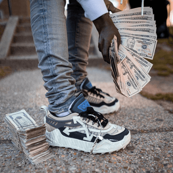 Off-White Sneakers - ShoeResidence