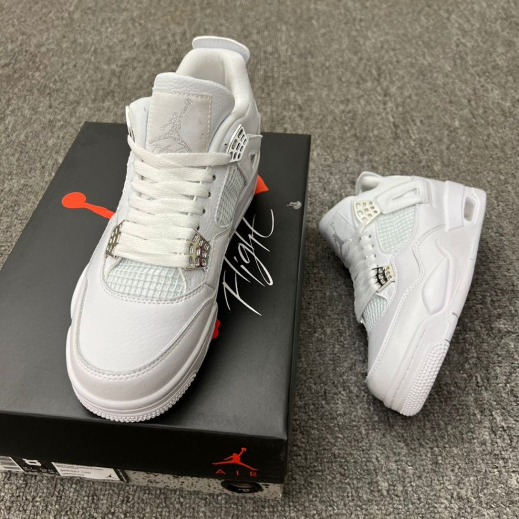  Air Jordan Retro 4 