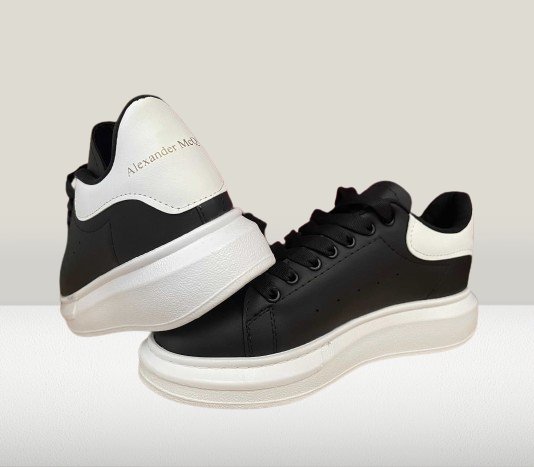 Alexander McQueen Black sneakers with white heel