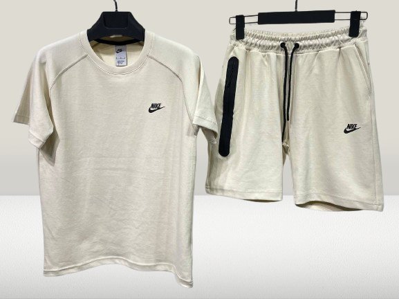 Compleu Nike Tech CREM
