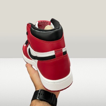 Heel view of Jordan 1 Chicago