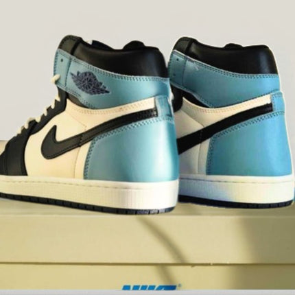 Heel view of Jordan 1 OBSIDIAN high retro shoes