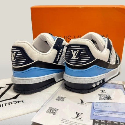 Heel view of  Louis Vuitton Sneakers