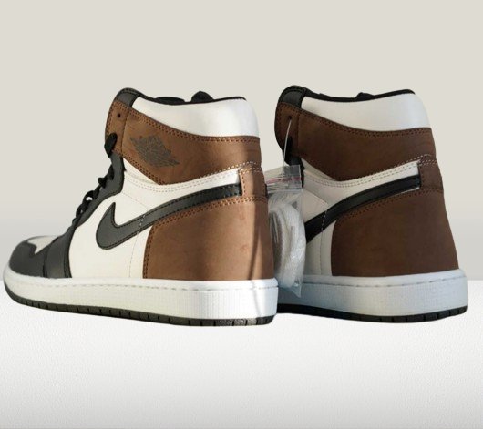 Heel view of jordan 1 mocha