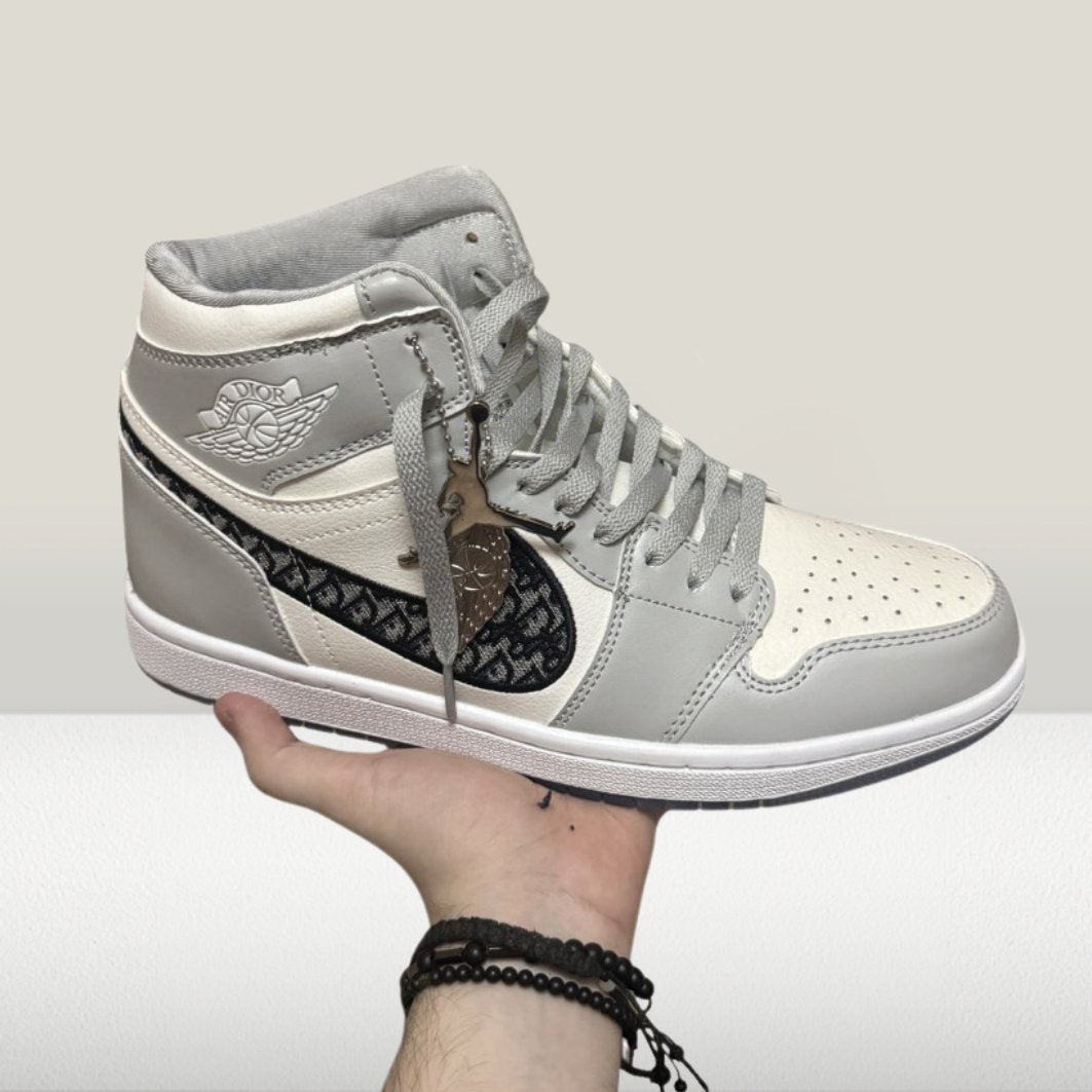 Jordan 1 High Shoes sideview