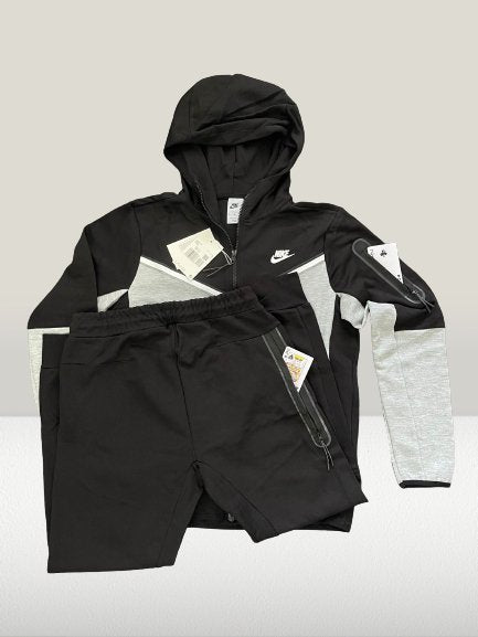 Set complet Nike Tech Fleece GRI - NEGRU