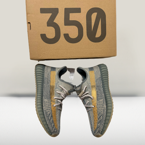 Yeezy BOOST 350 V2 Israfil stretchy sock-like collar and ribbed laces for adjustable fit