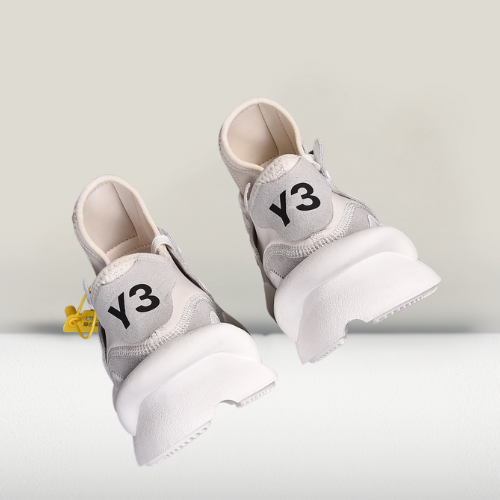 Yeezy White Shoes heel view with Y3 name