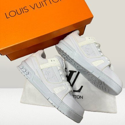 Louis Vuitton Romania White Monogram [NOU] - ShoeResidenceLouis Vuitton Romania with boxLouis Vuitton40adidasi albi louis vuittonadidasi albi lvadidasi de designer7