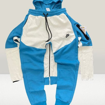 Nike Tech Fleece Baby - Blue 2025 [Full - Set] - ShoeResidenceVedere în studio a Nike Tech Fleece albastru deschisNike TechSalbalb compleualb fleece4