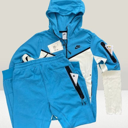 Nike Tech Fleece Baby - Blue 2025 [Full - Set] - ShoeResidenceNike Tech Fleece pentru bebeluși – combinație de albastru și albNike TechSalbalb compleualb fleece5