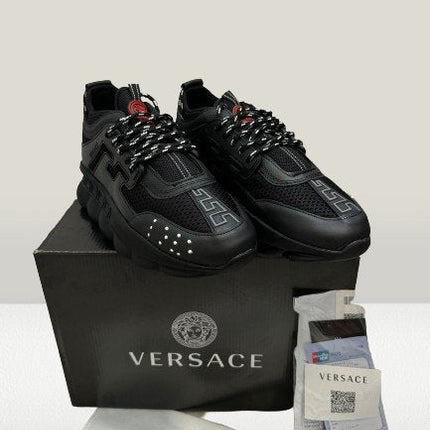 Versace Chain Reaction Black [FULL - BOX] - ShoeResidenceVersace Chain Reaction NEGRU [FULL - BOX] - ShoeResidenceVersace Chain Reaction NEGRU, Versace ADIDASI, Versace Pantof, Versace PANTOFI, Unisex, Adulti, Barbati, Dama, Copii, adidasi versace, adidasi versace chain reacton negru, adidasi versace barbati, versace romania, PANTOF VERSACE, PANTOFI VERSACE, PANTOFI VERSACE NEGRU, SNEAKER VERSACE, VERSACE CHAIN REACTION BLACK, VERSACE CHAIN REACTION PANTOF, VERSACE NEGRU, ADIDASI VERSACE NEGRU, 